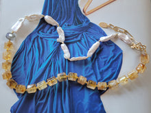 Load image into Gallery viewer, Ambrosia (Biwa Pearls & Labradorite & Citrines)