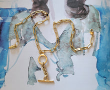 Load image into Gallery viewer, ⭐GOLD STAR & Baroque Pearls (GRAY & WHITE) & Satin Gold Toggle