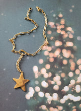 Load image into Gallery viewer, ⭐GOLD STAR & Baroque Pearls (GRAY & WHITE) & Satin Gold Toggle