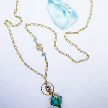 Load image into Gallery viewer, Fluorite Rhombus with aquamarines (Gold & Green) (🏷️ REDUCED)