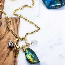 Load image into Gallery viewer, Peacocking Labradorite Tear Drop (Gold)