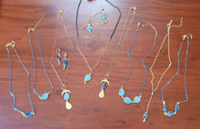 Load image into Gallery viewer, Dreamy Elegance (Mixed Metal & Gold & Aquamarine)