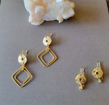 Load image into Gallery viewer, Geometry Branching Out (Mixed Metal & Silver)