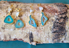 Load image into Gallery viewer, Rainbow 🌈Agate Slice Druzy on Pearls  (Blue, Turquoise, Green, Pink, Gray)
