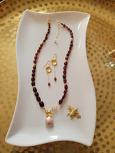 Load image into Gallery viewer, REGINA (Garnet & Gold)