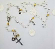 Load image into Gallery viewer, Radiate your Inner Madonna❤🙏📿: NIEVES - Snow Rosary (Gold & Silver & White)
