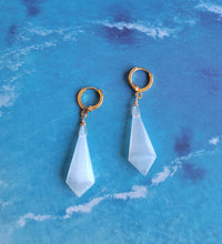 Load image into Gallery viewer, Renewal Selenite (White & gold)