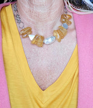 Load image into Gallery viewer, Daffodil Delight: Amber-hue Resin Statement