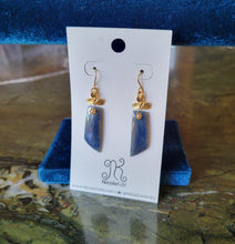 Load image into Gallery viewer, Sapphire Blue (and PINK) on Gold Petals (Virgo ♍︎)