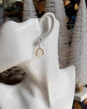 Load image into Gallery viewer, Minimalist Elegance (Gold and Silver)