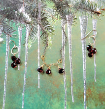 Load image into Gallery viewer, Garnet Drops Necklace (Red & Gold & Silver)