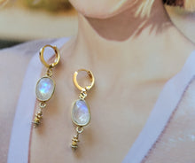 Load image into Gallery viewer, Moonstone Elegance (Mixed Metal &amp; Gold &amp; Moonstone)

