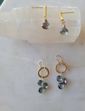 Load image into Gallery viewer, Alaskan Ice: Mystic Topaz Lariat with Herkimer Diamonds