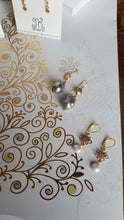 Load image into Gallery viewer, Pearl Delights (White Freshwater Pearl Sticks & Gold & Gray Baroque)