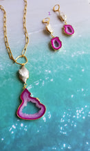 Load image into Gallery viewer, Rainbow 🌈Agate Slice Druzy on Pearls  (Blue, Turquoise, Green, Pink, Gray)