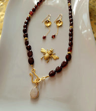 Load image into Gallery viewer, REGINA (Garnet & Gold)