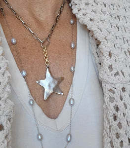 ⭐GOLD STAR & Baroque Pearls (GRAY & WHITE) & Satin Gold Toggle