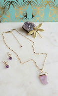 Healing Amethyst Crystal on Gold (Purple💜 Aquarius)