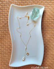 Load image into Gallery viewer, Biwa Pearl Stick with Circle Lariat
