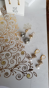 Pearl Delights (White Freshwater Pearl Sticks & Gold & Gray Baroque)